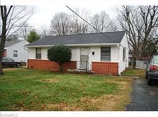 2206 Saint Mark Rd, Greensboro, NC 27403