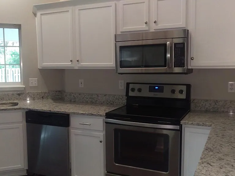 6832 SW 81st St — Photo 5