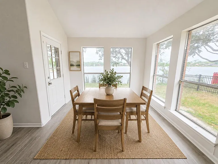 4018 Crystal Lake Cir N — Photo 15