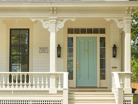 4th image of 28 Mount Vernon St
