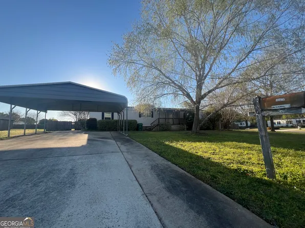 229 Bayberry Dr, Byron, GA 31008