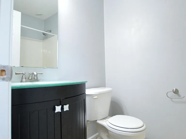 107 Esquire Dr — Photo 23