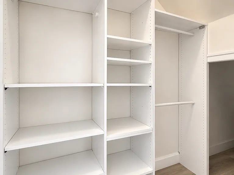 5754 Melrose Ave — Photo 10