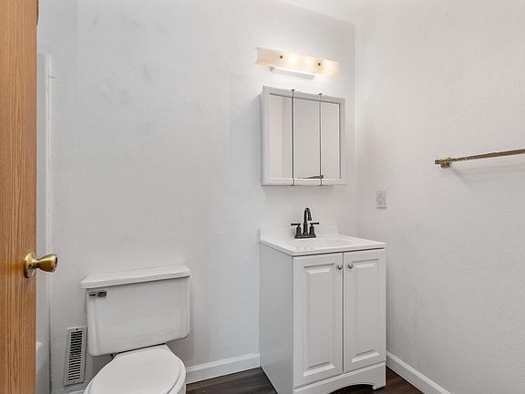 5th image of 187 Madison St #187