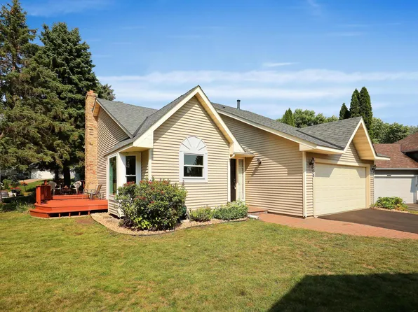 7358 Williams Ln, Eden Prairie, MN 55346