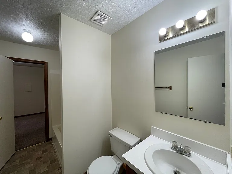 5485 Waterlick Rd — Photo 7