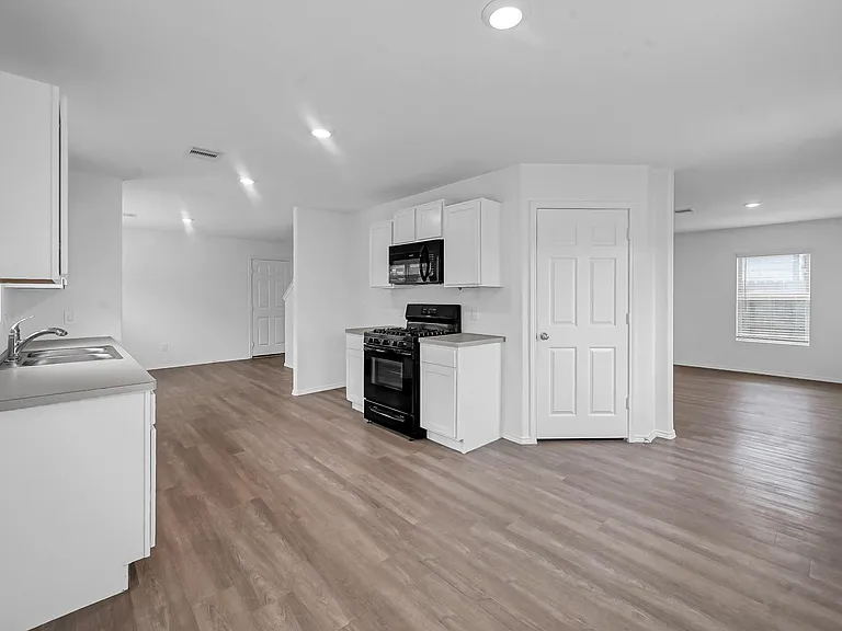1714 Campos Ct — Photo 9