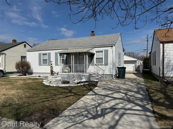 2084 New York Ave, Lincoln Park, MI 48146