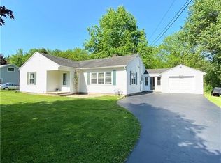 6019 Walworth Rd, Ontario, NY 14519