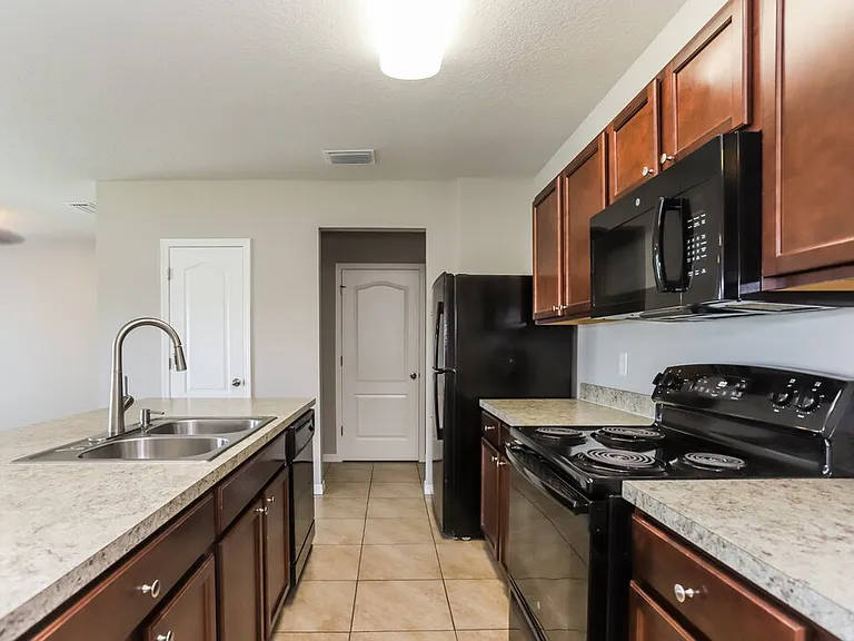 11929 Grand Kempston Dr — Photo 7
