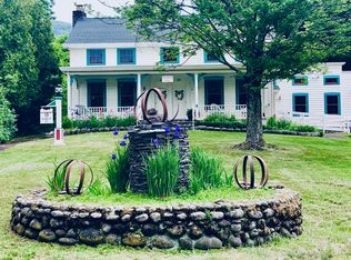 19 Burnett Rd #1, Saugerties, NY 12477