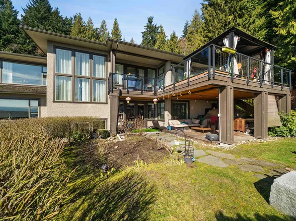 1162 Millstream Rd, West Vancouver, BC V7S 2C9