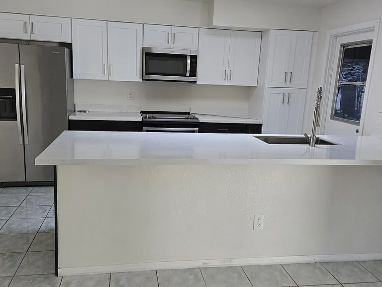 1144 E Palmcroft Dr — Photo 14