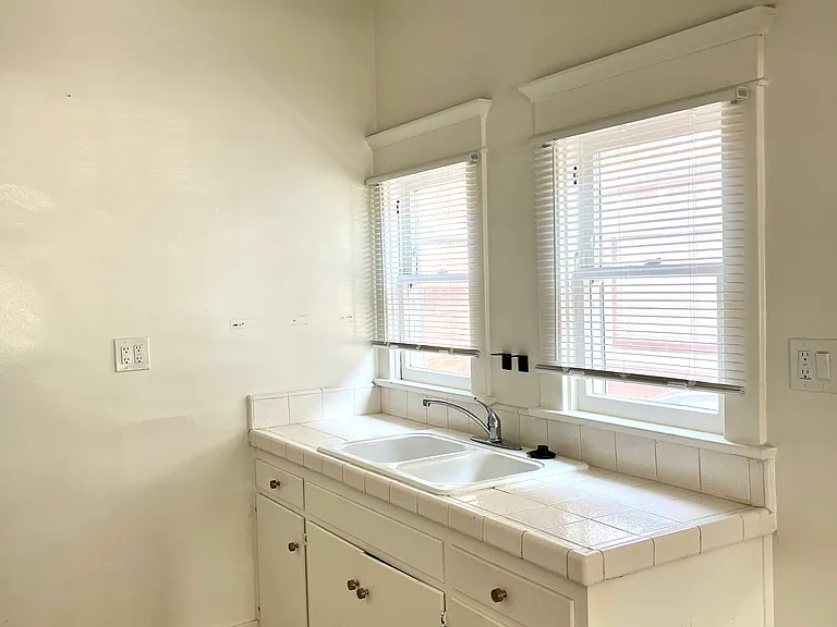 349 Molino Ave #351 — Photo 9