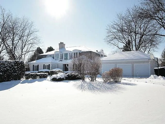 378 Grayfriars Ln photo 1