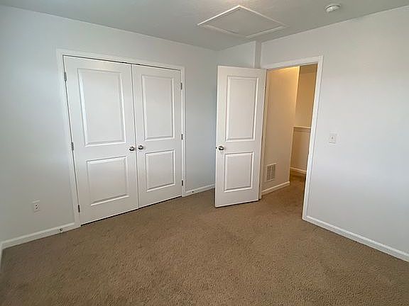 3rd image of 4245 N Cresthaven Ln