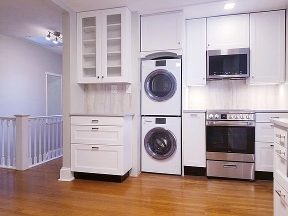 4th image of 124 E Chestnut Hill Ave Floor 3