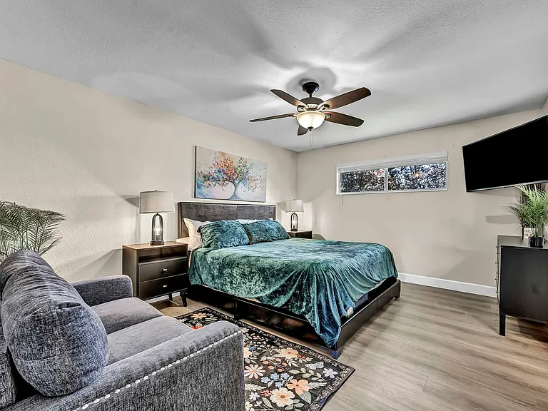 1490 Foster Dr — Photo 25