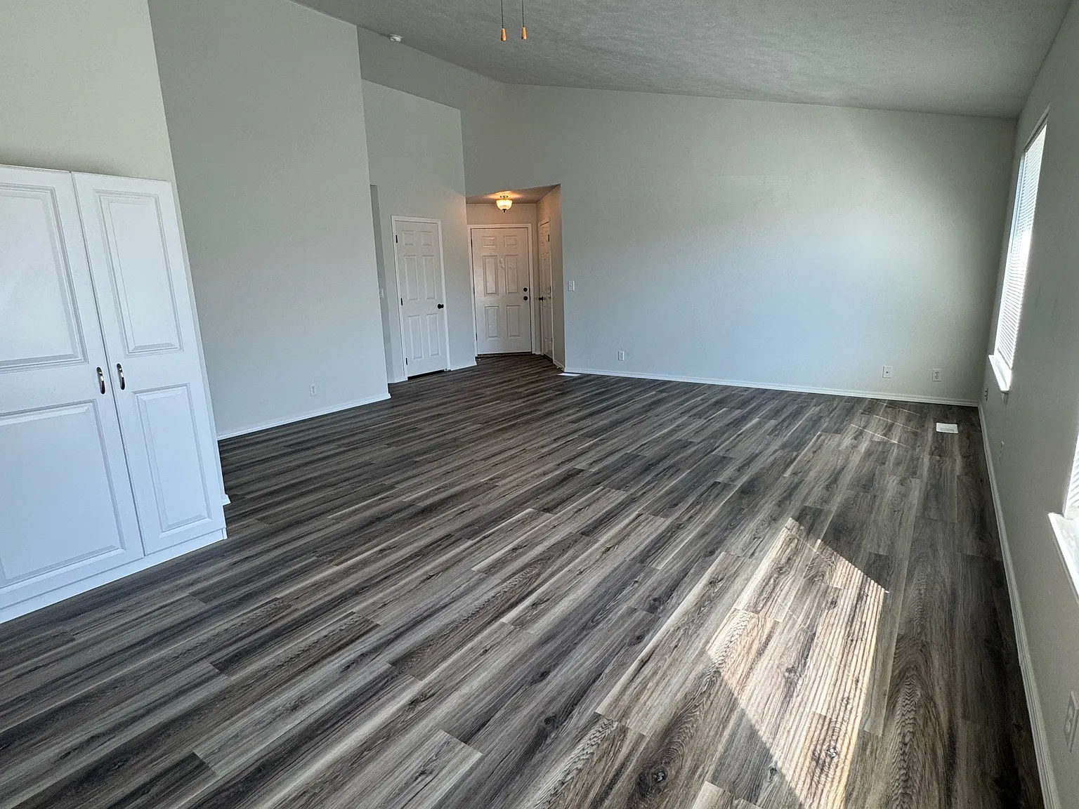 935 Garrett Street - 1 — Photo 3