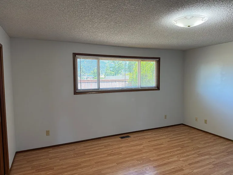 1422 Lawnridge Ave — Photo 29