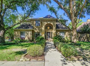 1854 Raintree Cir, Seabrook, TX 77586