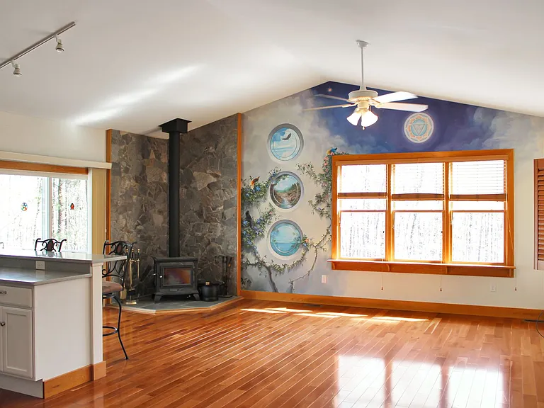 522 Unity Pl — Photo 2