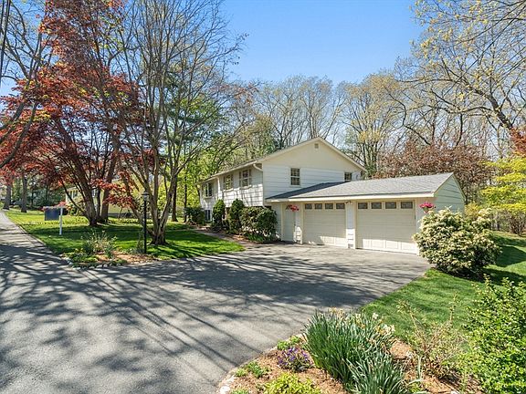2nd image of 10 Brookbridge Rd