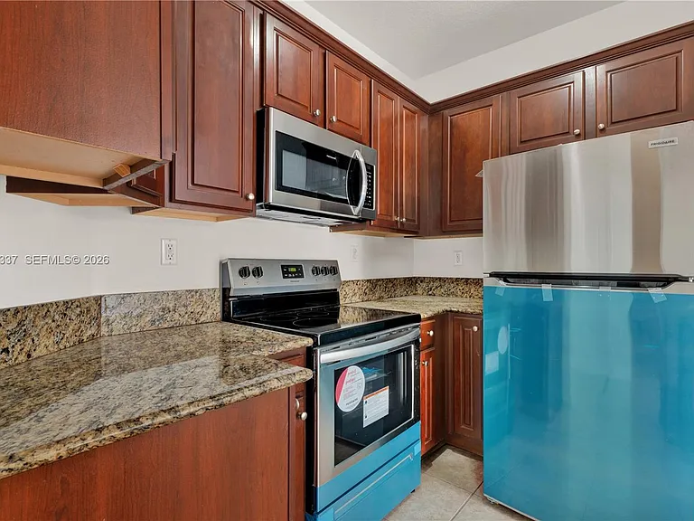 11485 SW 236th Ln #11485 — Photo 7