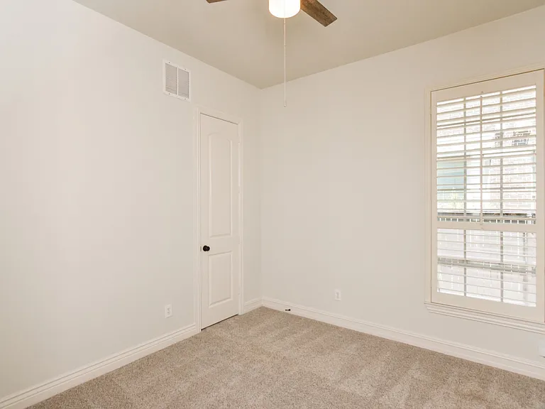 12481 Hollister Dr — Photo 24