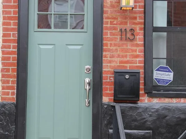 113 Titan St, Philadelphia, PA 19147