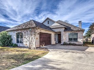 2873 Rock Barn Dr, Kerrville, TX 78028