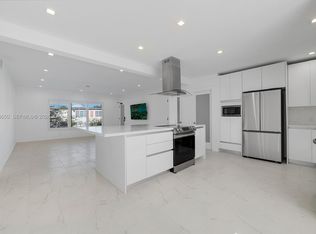 3909 Garden Ave APT 4, Miami Beach, FL 33140