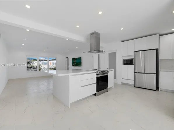 3909 Garden Ave APT 4, Miami Beach, FL 33140