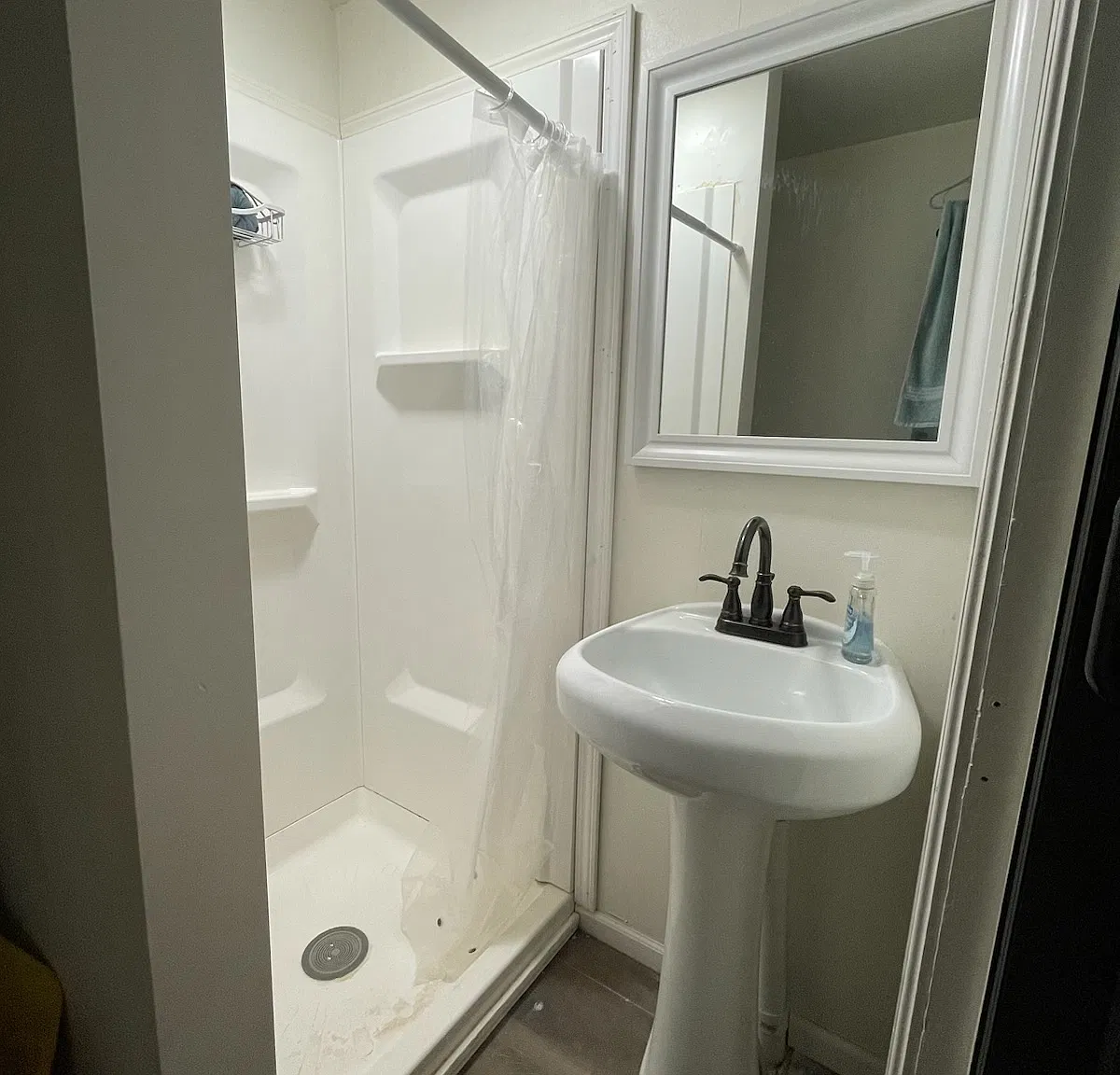 807 Wood St - 2 — Photo 4
