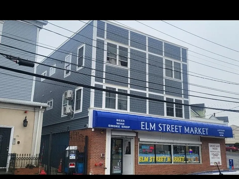 Building Photo 3