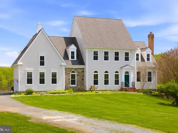 15018 Clover Hill Rd, Waterford, VA 20197