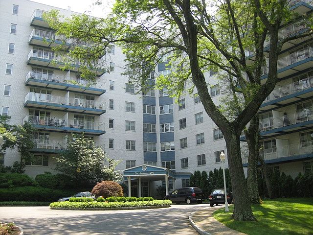 1st image of 499 N Broadway APT 9C