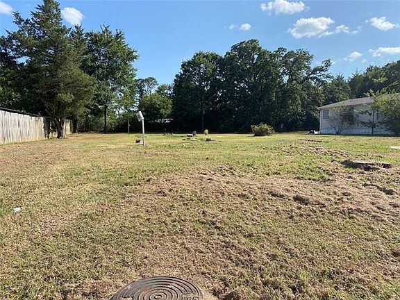 3rd image of 1218 Big Cedar Ln