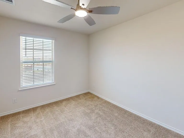 1526 Forever Way — Photo 18