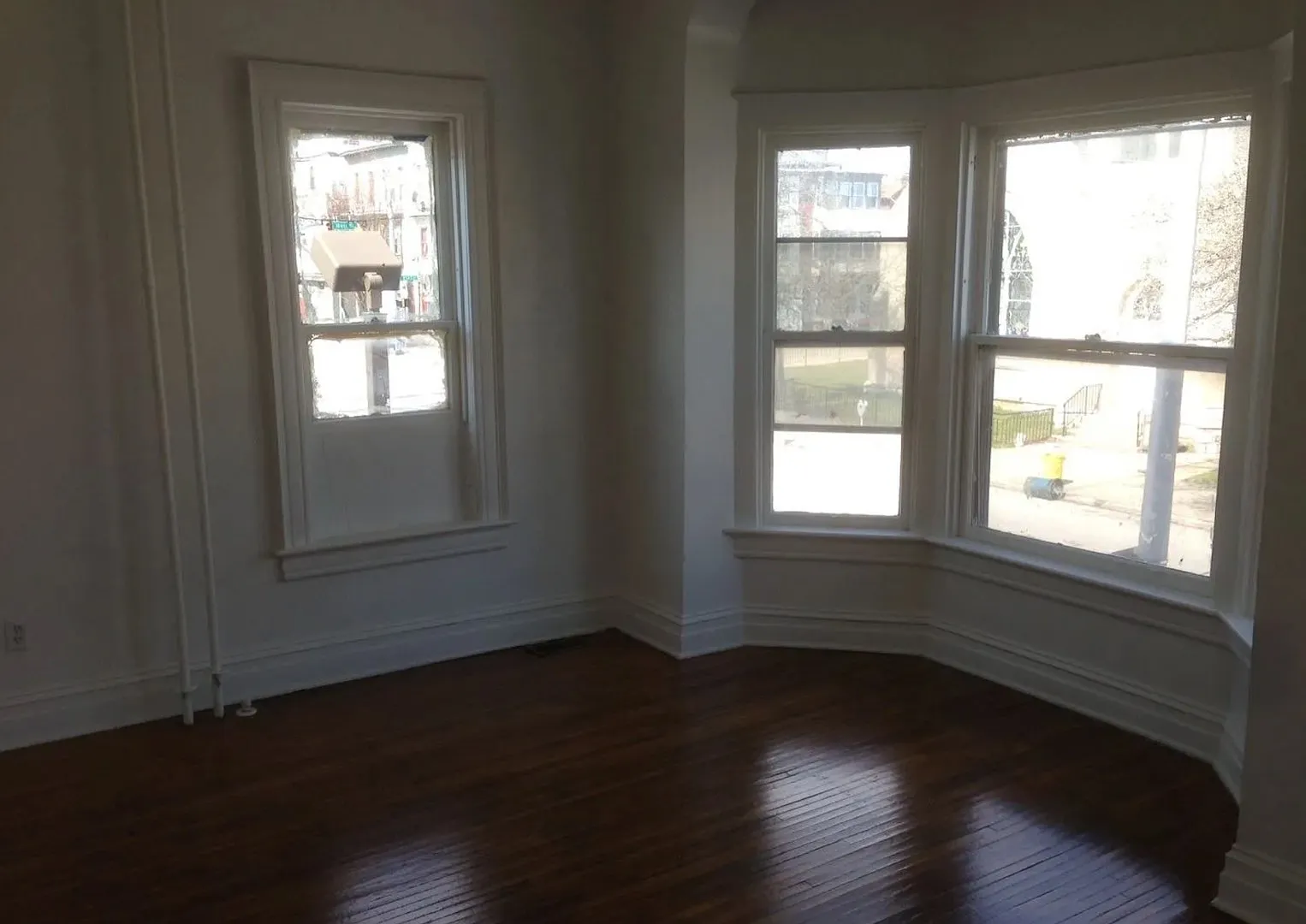 588 West Market Street - APT3 — Photo 4