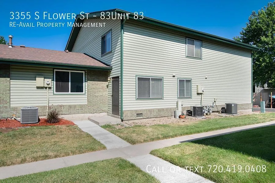 2 bed, 944 sqft, $1,745 — Photo 1