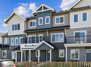 24 W Rivercrest Dr #203, Cochrane, AB T4C2C5