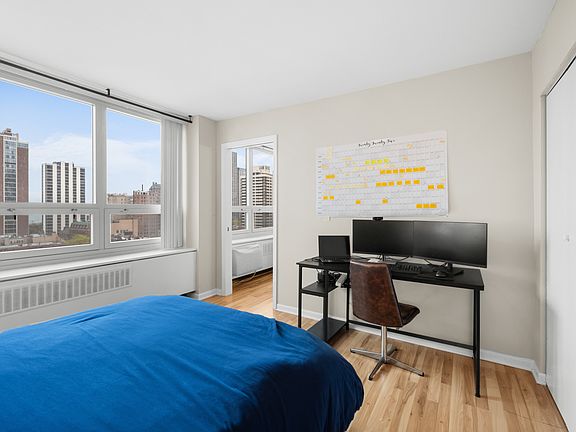 5th image of 88 W Schiller St APT 1203
