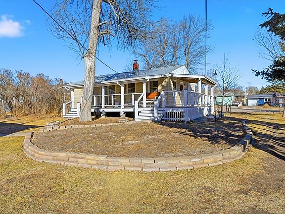 4th image of 1103 Blaine Ave