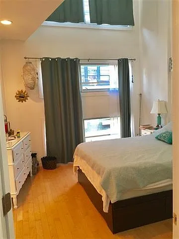 3 bed, 2.0 bath, $4,650 — Photo 3