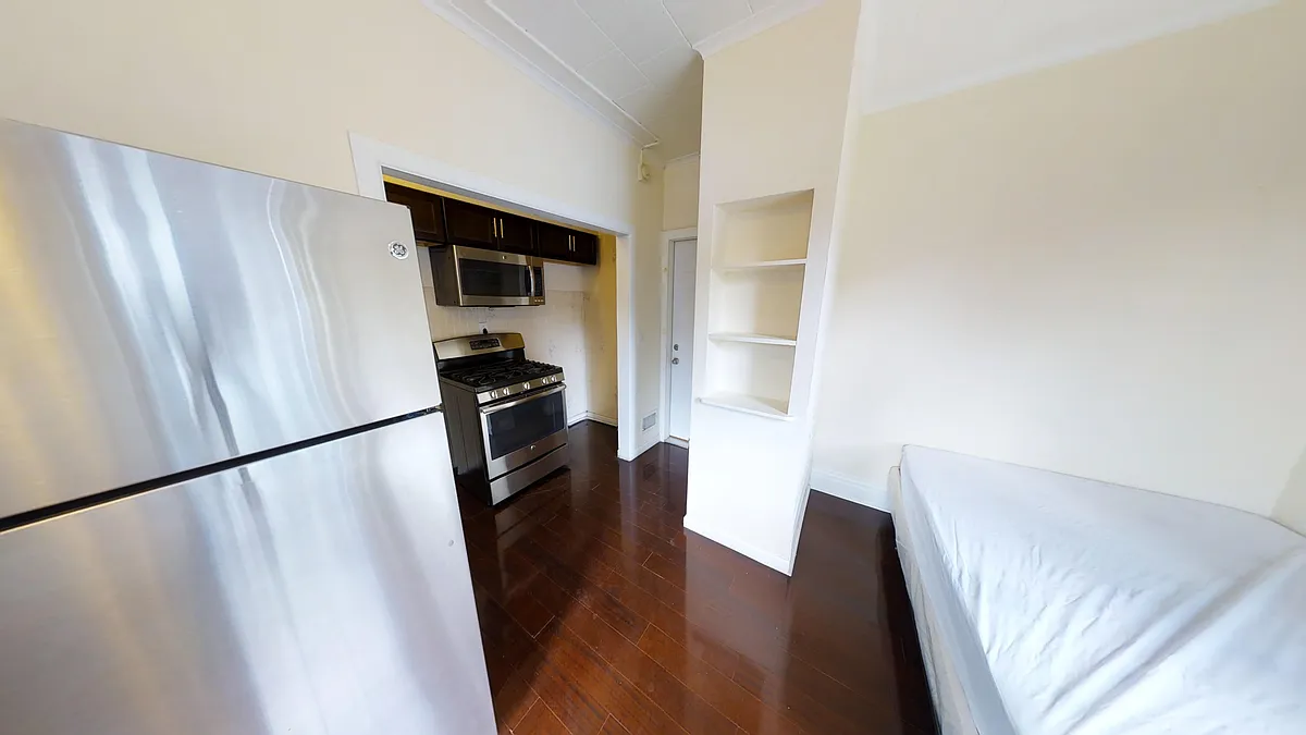 Building Photo - 113 Comstock Ave #5