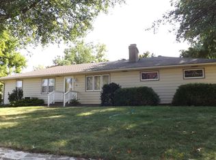 4701 Booth St, Westwood, KS 66205