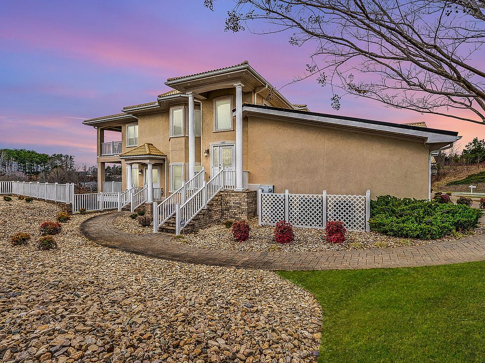 1st image of 1082 La Casa Ct #A