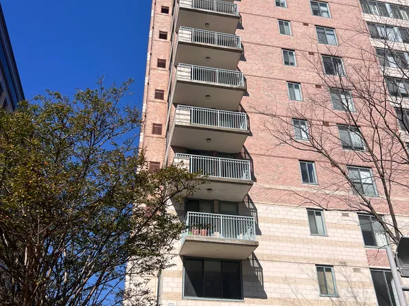 851 N Glebe Rd, Arlington, VA