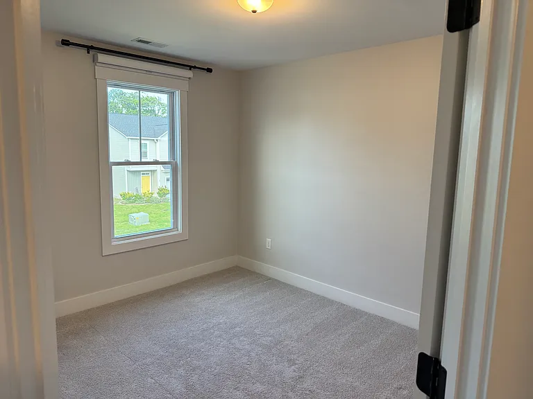43 Aspen Rd — Photo 34